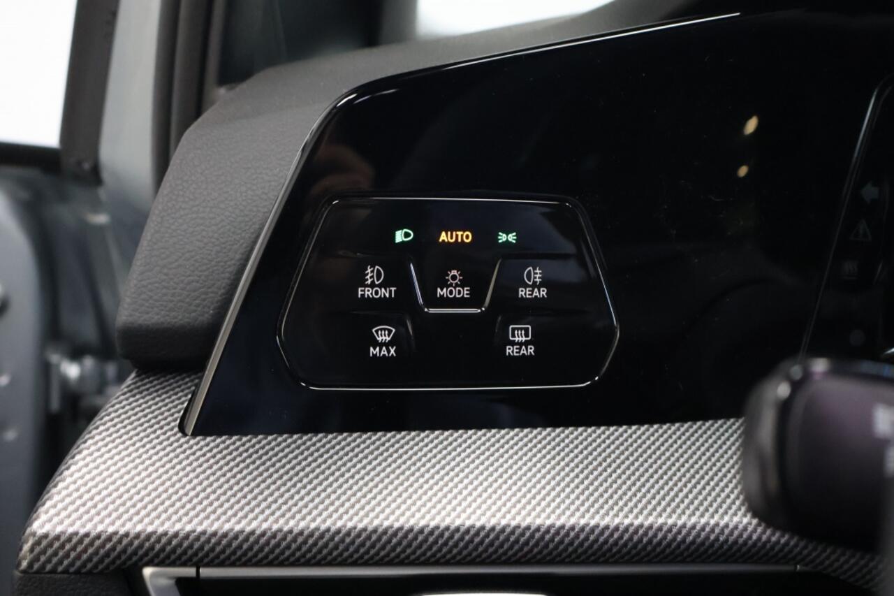 Volkswagen GOLF 1.5 eHybrid GTE 272pk | Matrix LED | ACC | Apple Carplay