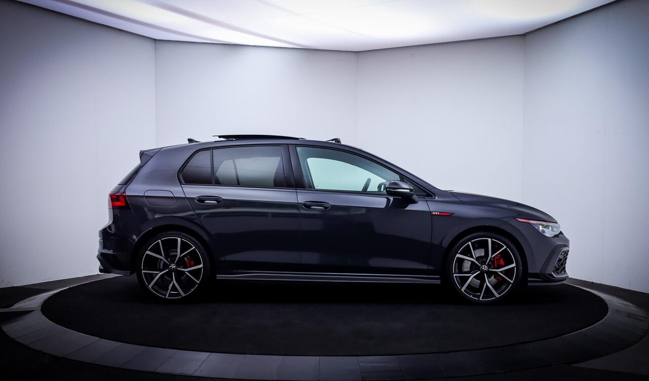 Volkswagen GOLF 2.0GTI Dsg PANO | ADAPTIEF CRUISE | STOEL.VW | CARPLAY | IQ-LIGHTS | 19 INCH ESTORIL VELGEN