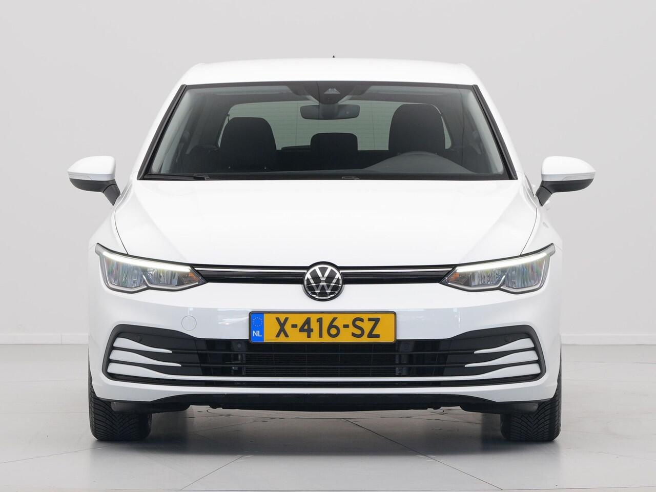 Volkswagen GOLF 1.0 TSI 110pk Life Business Navigatie Memory Stoelverwarming Acc 81