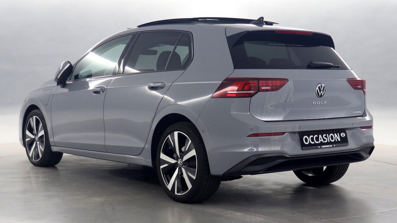 Volkswagen GOLF 1.5 eHybrid 204pk Life Edition DSG / Navigatie via App Connect / Stoel + Stuurverwarming / Panoramadak / Camera