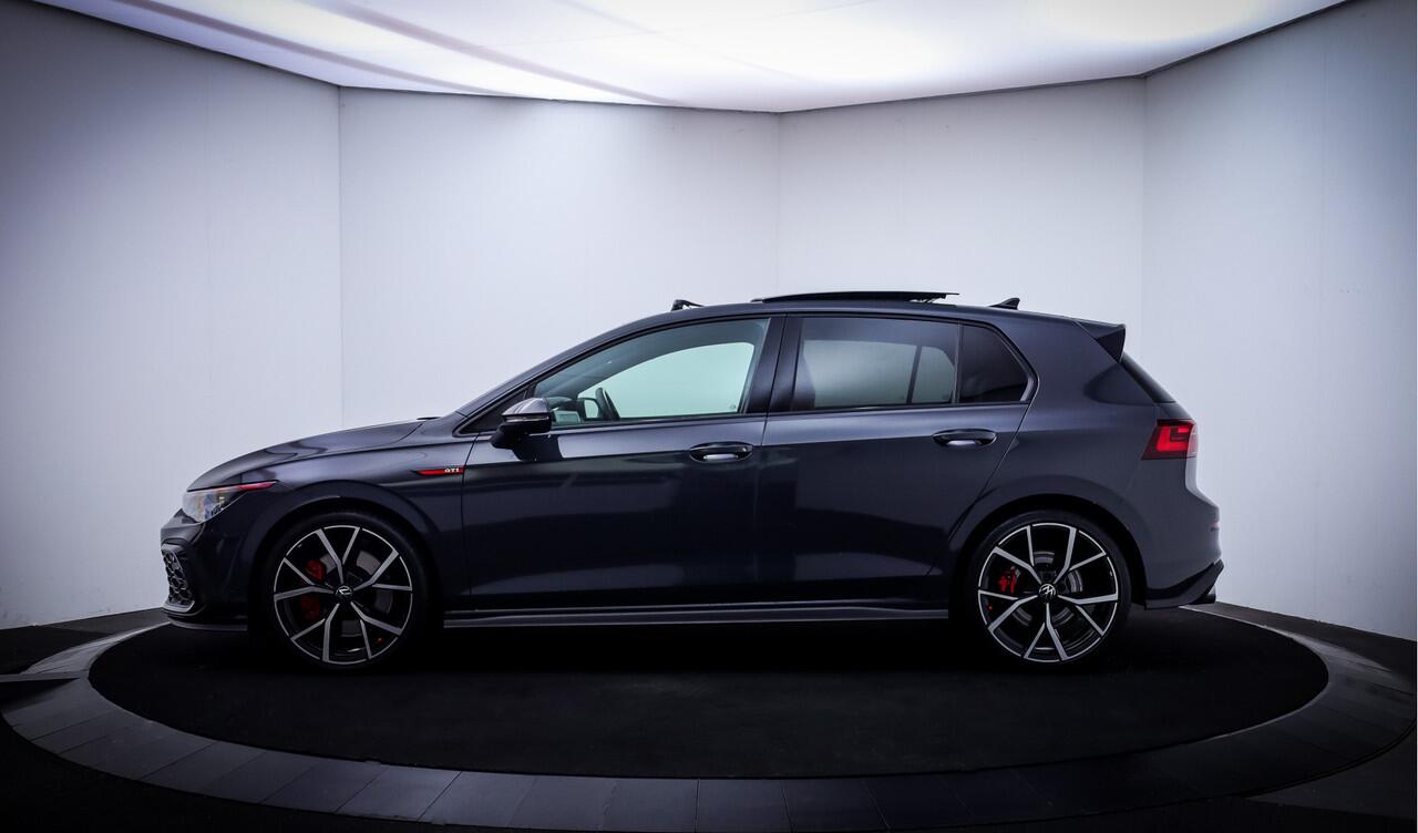 Volkswagen GOLF 2.0GTI Dsg PANO | ADAPTIEF CRUISE | STOEL.VW | CARPLAY | IQ-LIGHTS | 19 INCH ESTORIL VELGEN