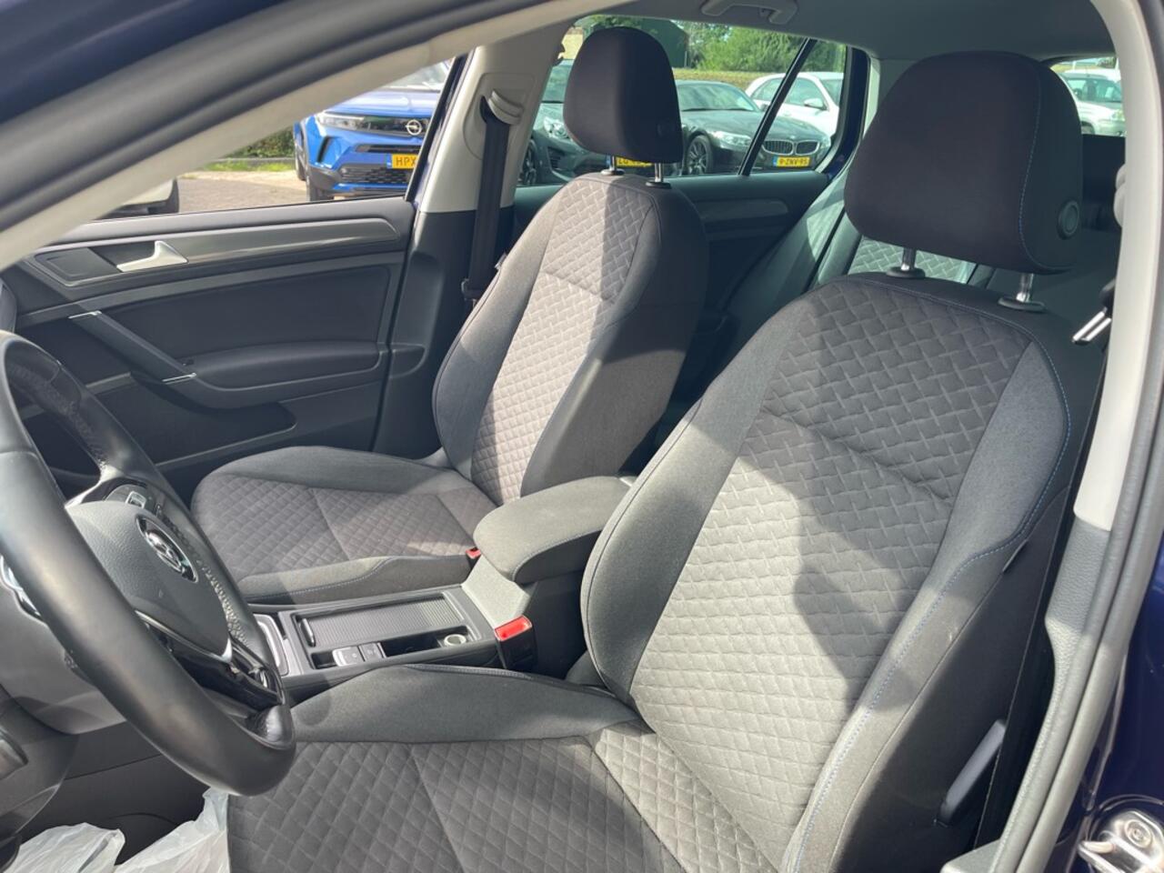 Volkswagen GOLF 1.0 TSI Join, 115pk Aut, Nav, Carplay, Camera, Lm velg