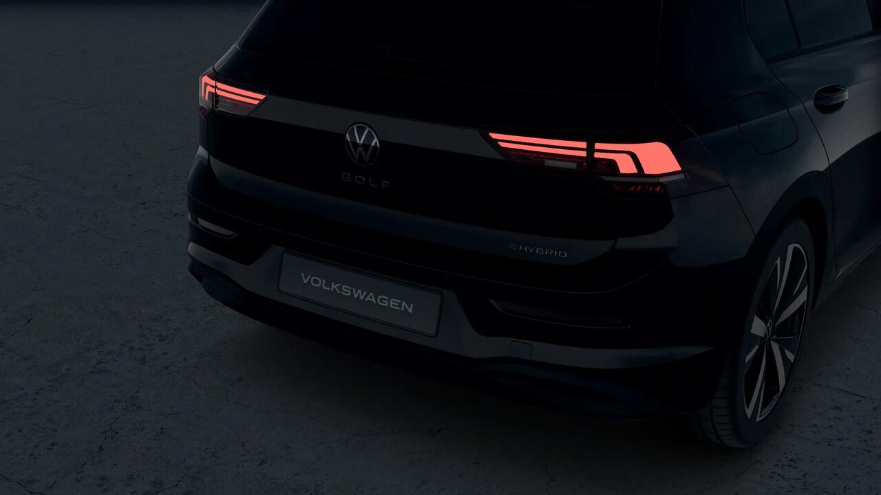 Volkswagen GOLF 1.5 eHybrid 204 6DSG eHybrid Life Edition Automaat