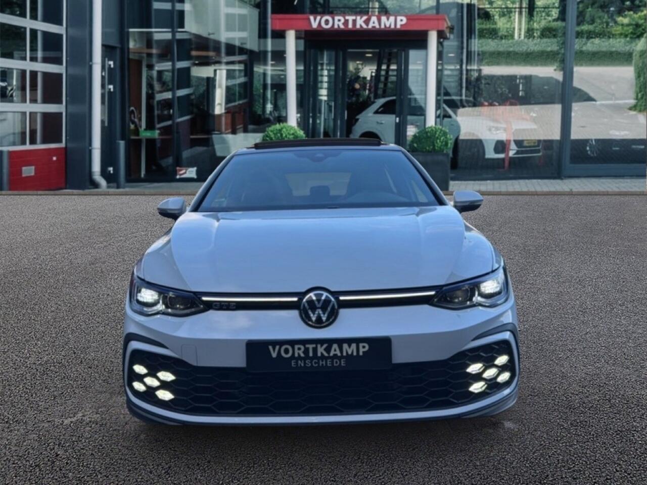 Volkswagen GOLF 1.4 TSI GTE EHYBRID PANO-DAK/IQ-LIGHTS/CAMERA/ACC/STOELVERW