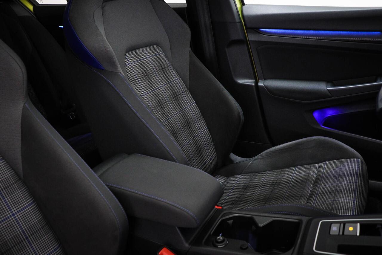 Volkswagen GOLF 1.4 eHybrid GTE | PANORAMADAK | WINTER / ASSISTENTIE- PACK | IQ LIGHT | CAMERA