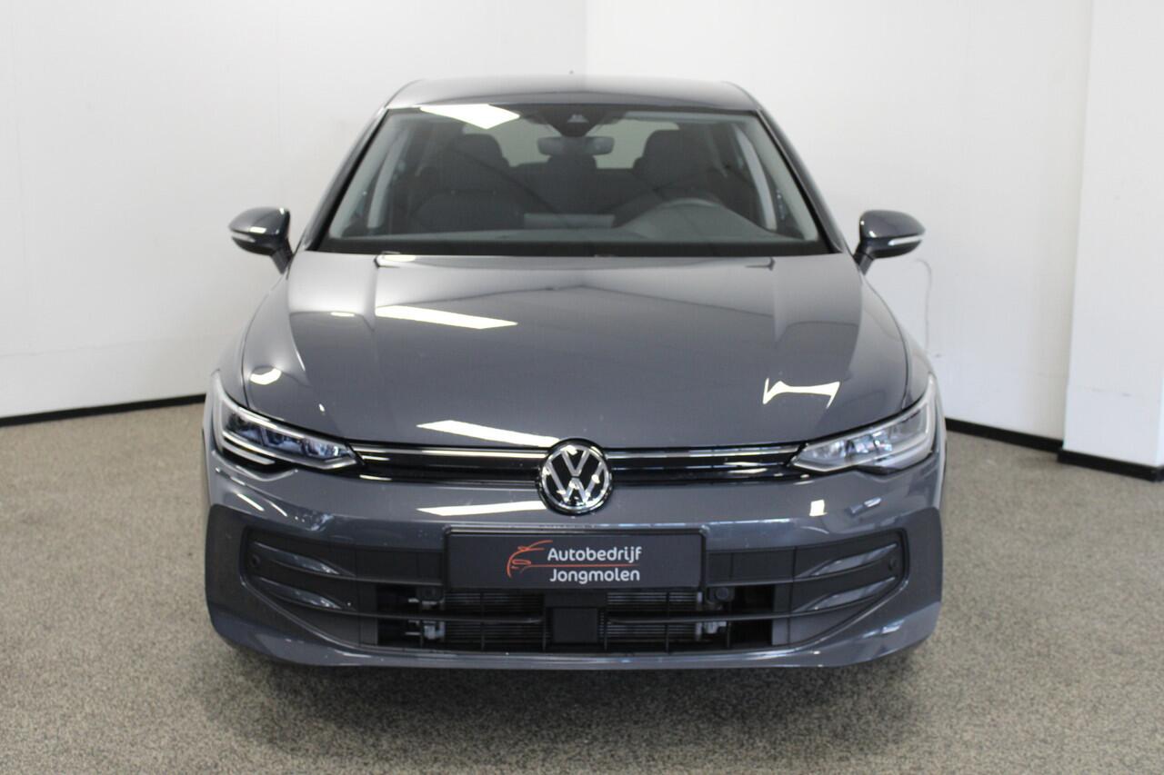 Volkswagen GOLF 1.5 TSI Life Edition