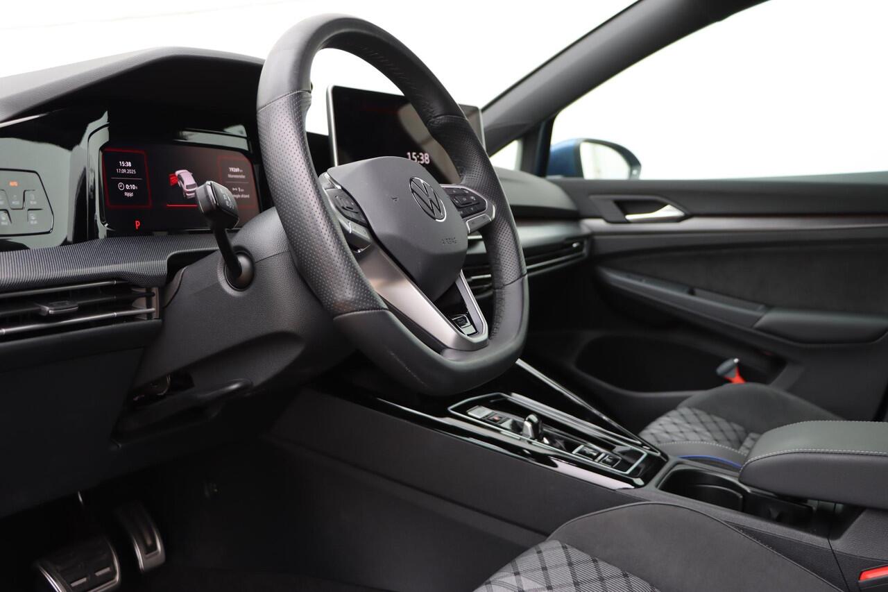 Volkswagen GOLF R-Line-Edition 1.5 eTSI 116pk DSG7