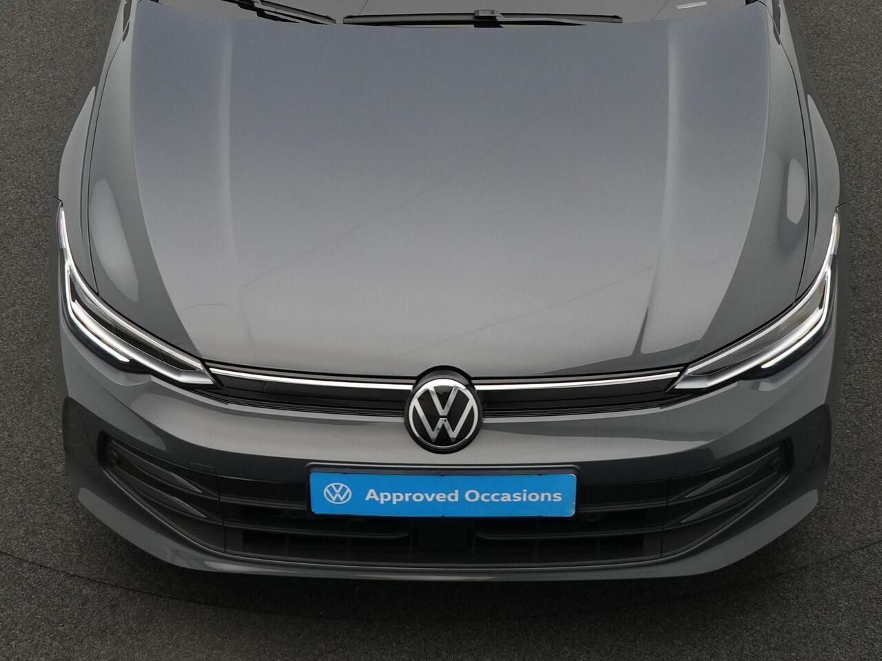 Volkswagen GOLF Variant 1.5 TSI 116 pk Life Business | LED koplampen | Bekleding ArtVelours Eco | Stoelverwarming | Adaptive Cruise | Carplay | DAB | 17 inch