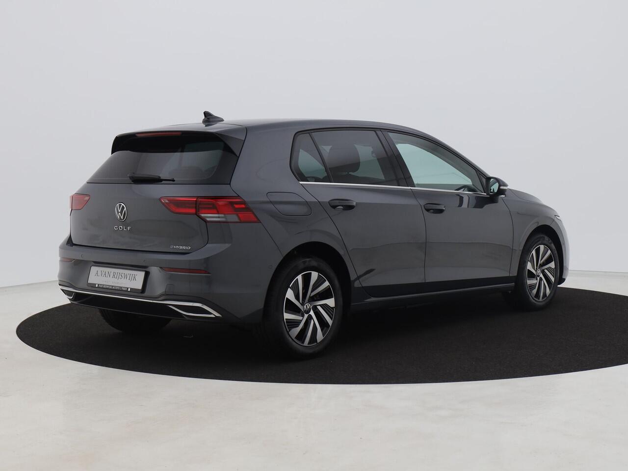 Volkswagen GOLF 1.4 eHybrid Style | CAMERA | ADAPTIVE | STOEL- EN STUURVERW. | MASSAGE