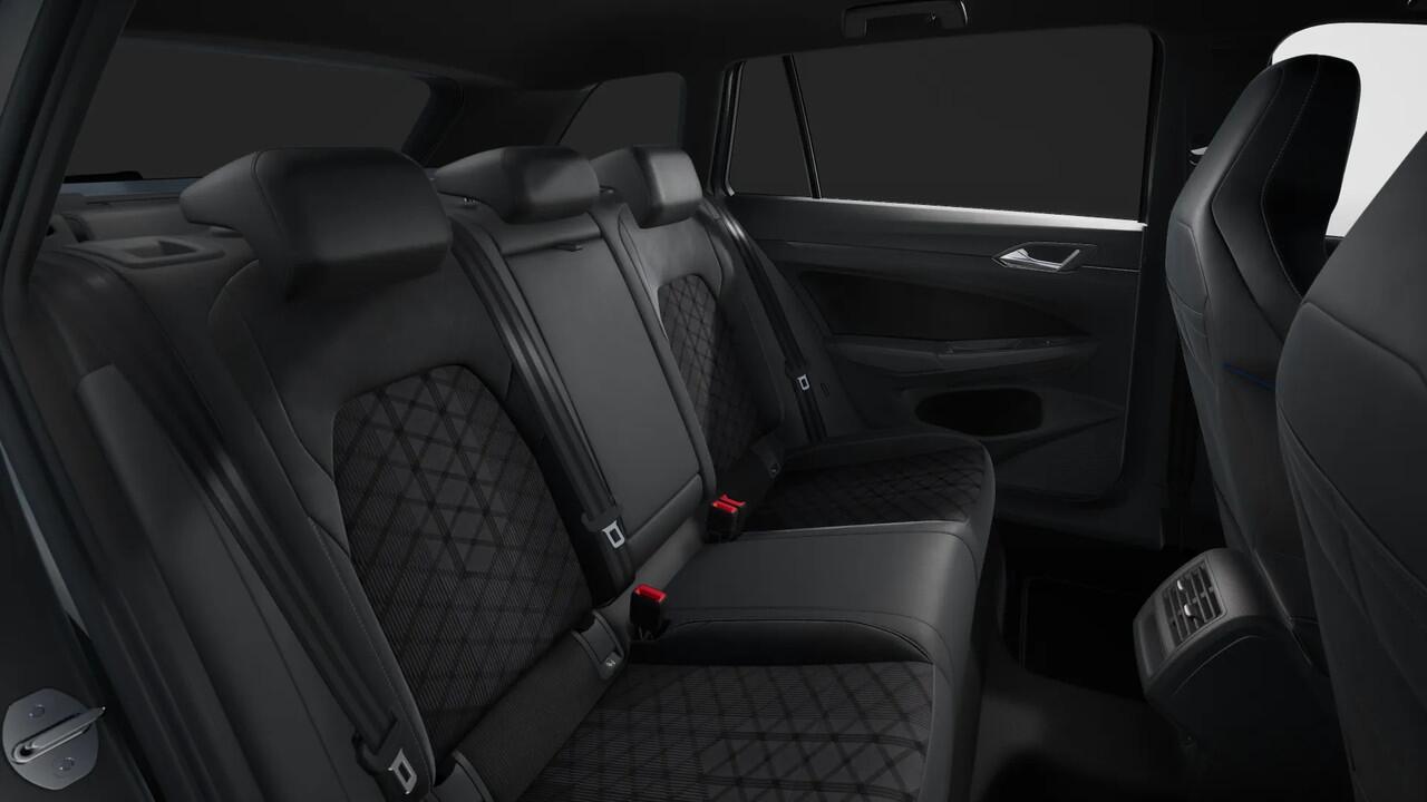 Volkswagen GOLF Variant 1.5 eTSI 150 7DSG R-Line Edition Automaat