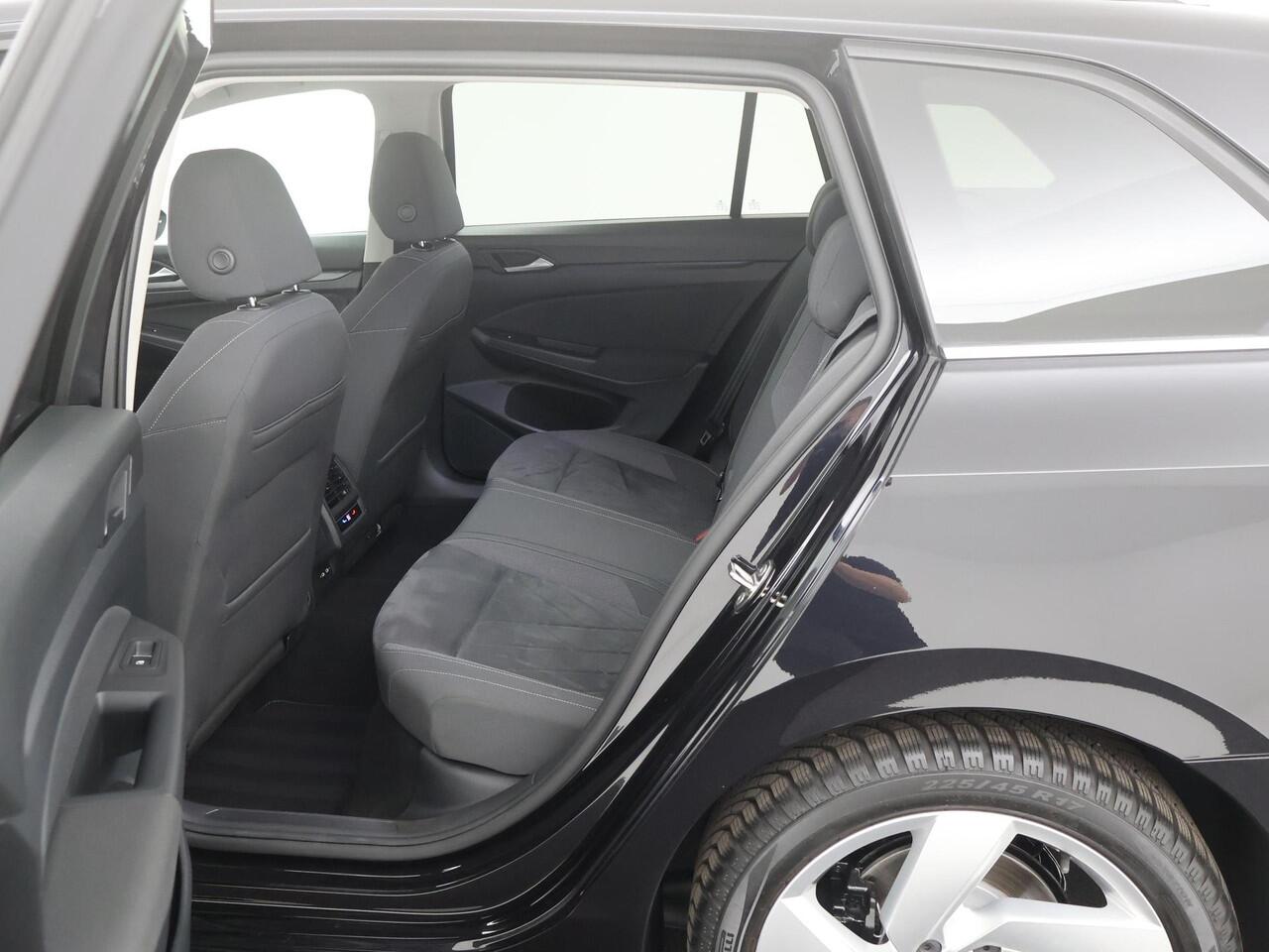 Volkswagen GOLF Variant 1.5 eTSI 150pk Style ERGO.STOEL|BLIS|ACC|WINTERPACK|LED|CAMERA|VIRTUAL|MEMORYSTOEL