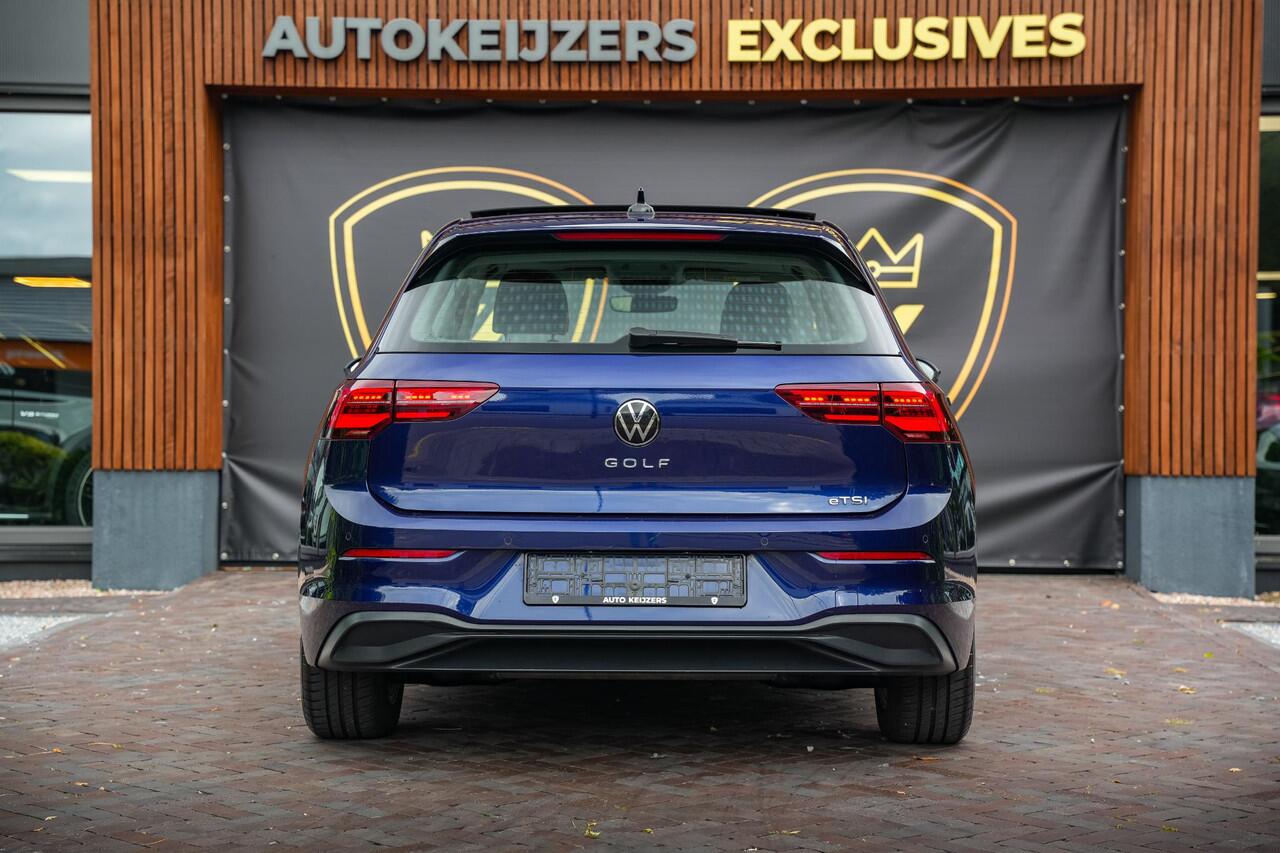 Volkswagen GOLF 1.5 eTSI Style Panoramadak IQ Light Adapt. Cruise Keyless Stuurverw. 16''LM