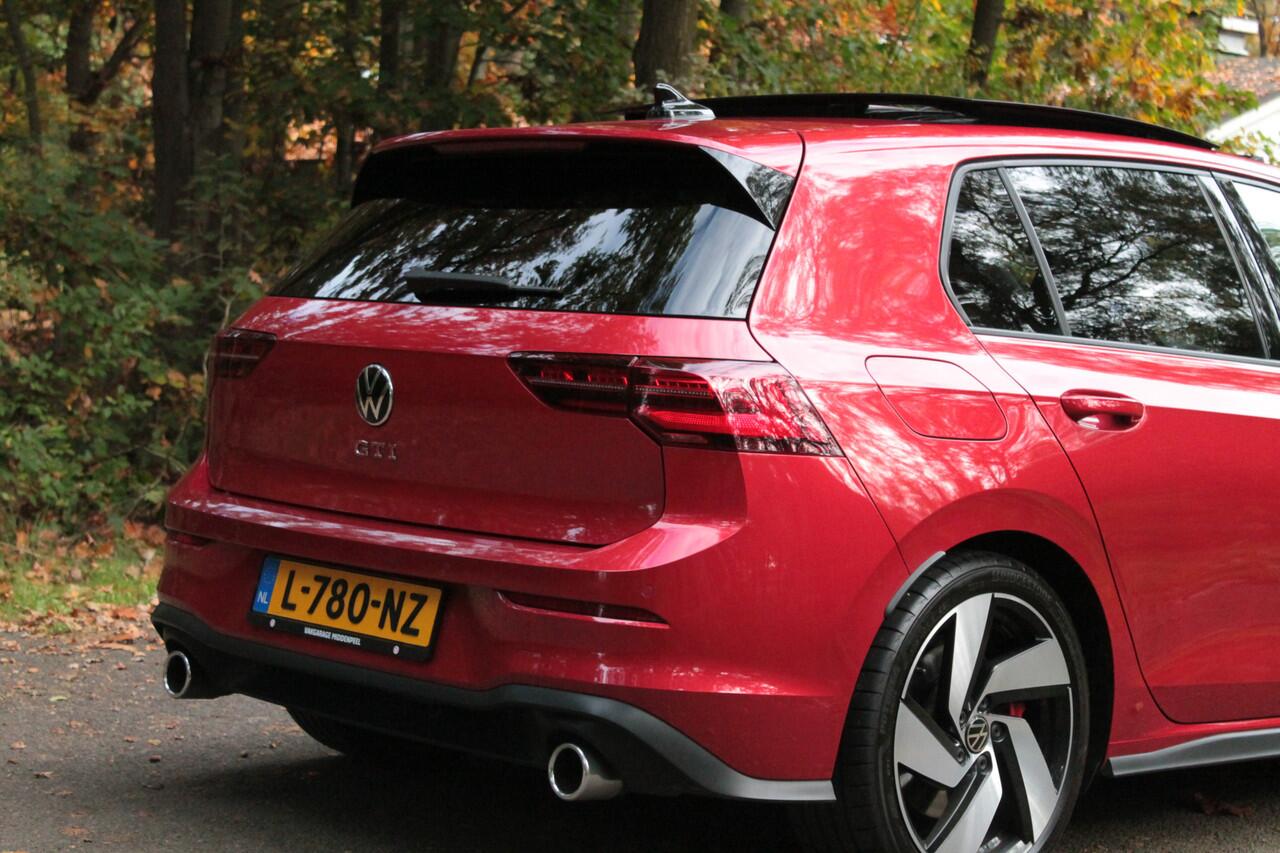 Volkswagen GOLF 2.0 TSI GTI | Pano | Camera | ACC | Trekhaak