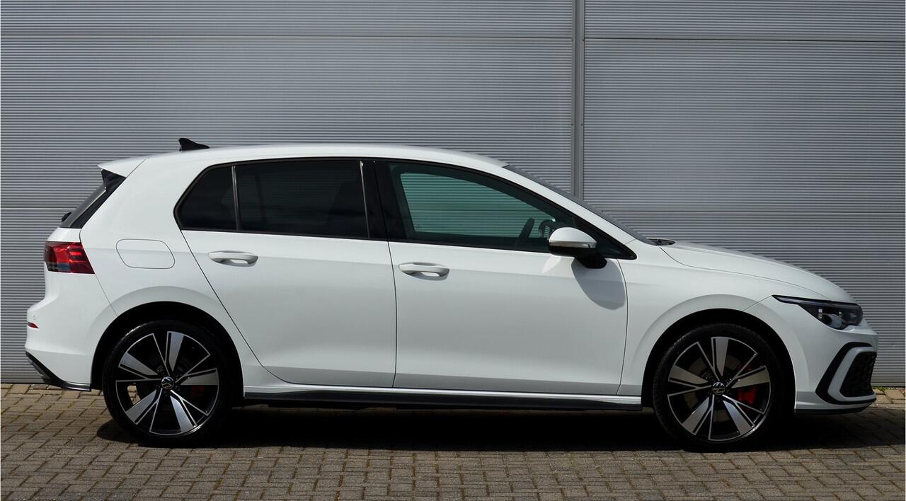 Volkswagen GOLF 1.4 GTE E-HYBRID | PLUG IN HYBRID | ADAPTIEF CRUISE | CAMERA | WINTERPAKKET | 18'' L.M. VELGEN | ALL IN RIJKLAARPRIJS