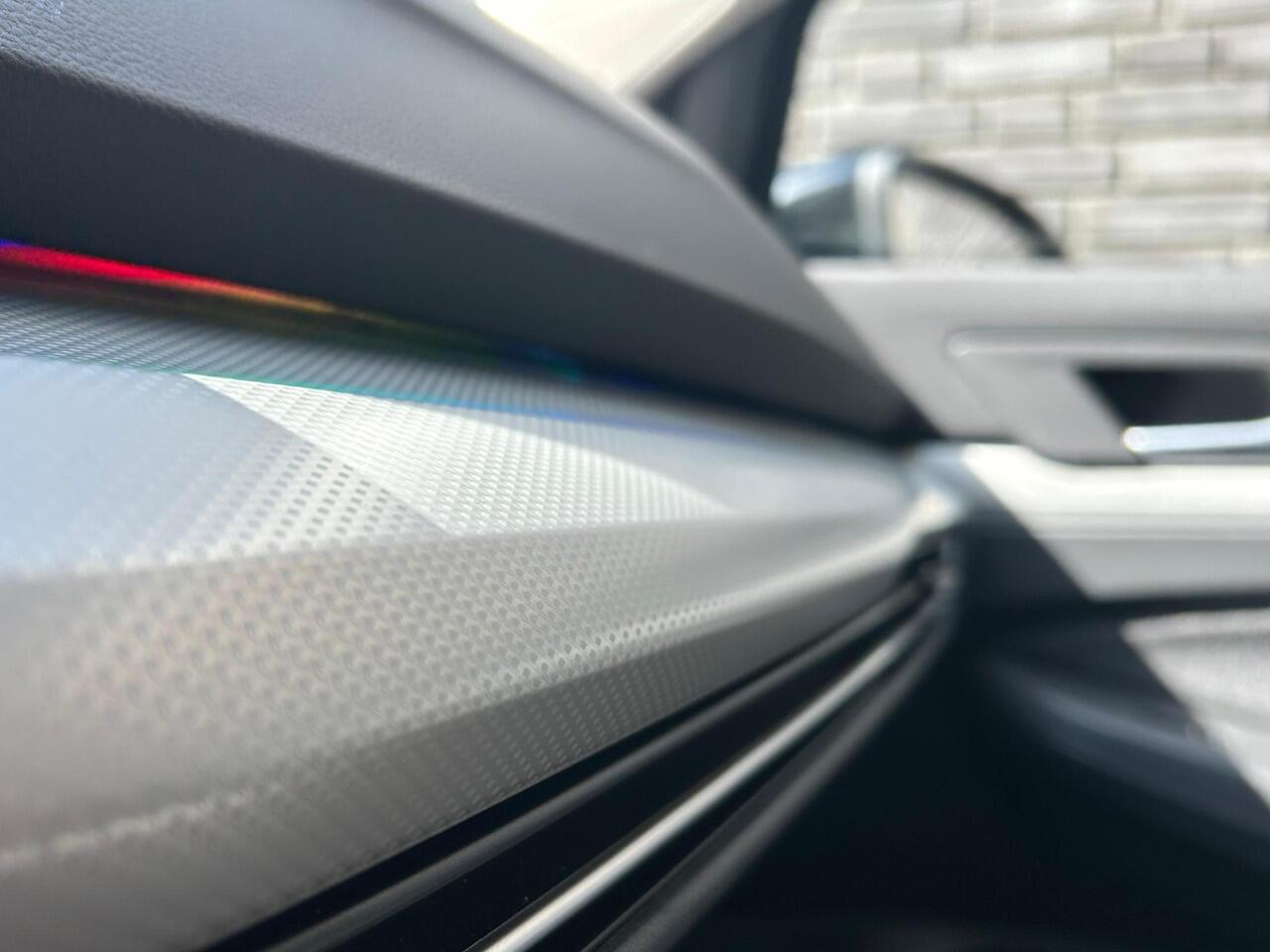 Volkswagen GOLF 1.5 TSI 150PK Move l Sfeer verlichting l Electrische Trekhaak l Navi l Adaptive Cruise l 19"