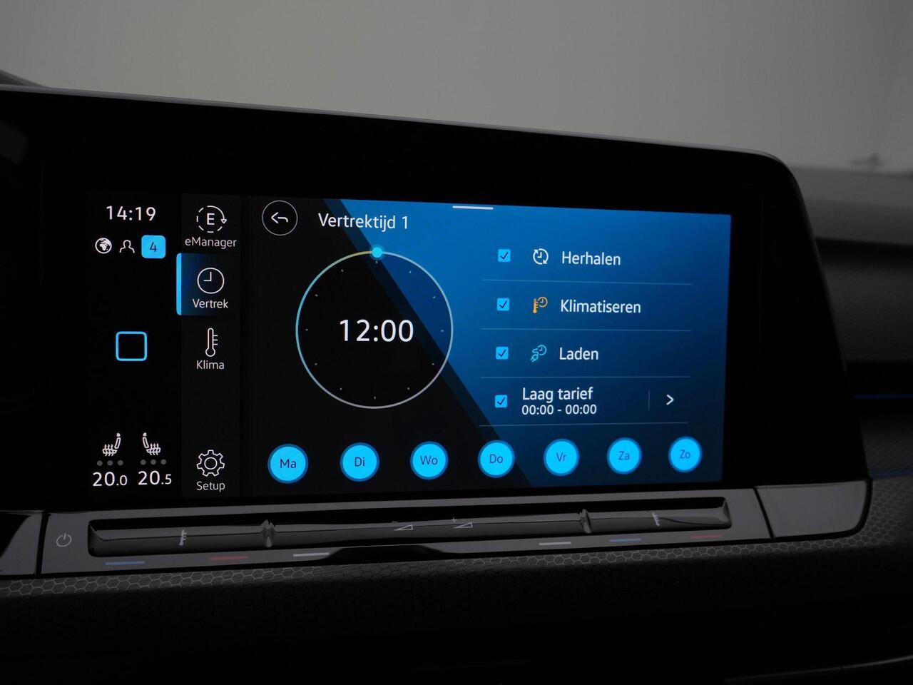 Volkswagen GOLF 1.4 eHybrid 245 pk DSG GTE | Stuur-/stoelverwarming | Achteruitrijcamera | Navigatie | Adaptive Cruise | Keyless Entry