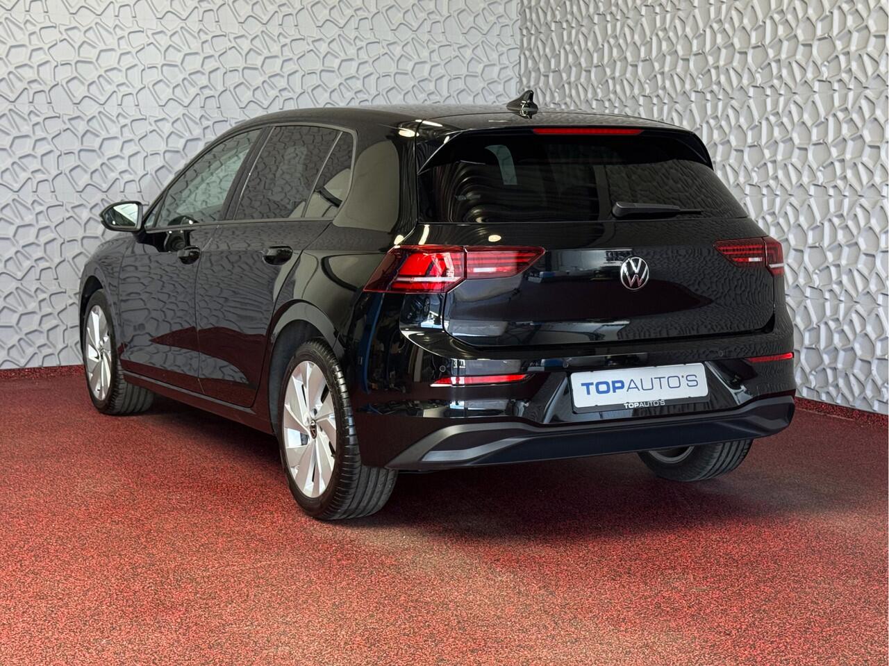 Volkswagen GOLF ?1.5 TSI 150 PK? EDITION LED CARPLAY NAVI CAMERA STOEL/STUUR VERW KEYLESS MHEV "Volkswagen rijden begint bij Topautos.nl - 75 topmodellen direct op voorraad!"