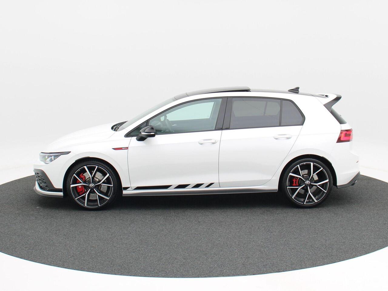 Volkswagen GOLF 2.0 TSi 300 Pk GTi Automaat Clubsport | Panorama Dak | Camera | Digitale Cockpit | Leer/Alcantara | Full Led | Navigatie | 19 Inch | 31.192 Km!!