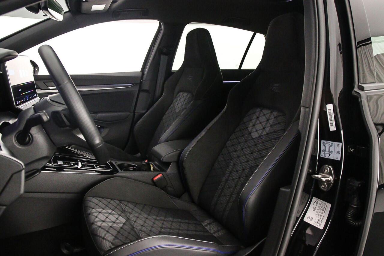 Volkswagen GOLF R-Line Edition 1.5 eTSI 150pk DSG Automaat Adaptive cruise control, Navigatie, Achteruitrijcamera, LED koplampen, Stuurwiel verwarmd, Parkeersensoren