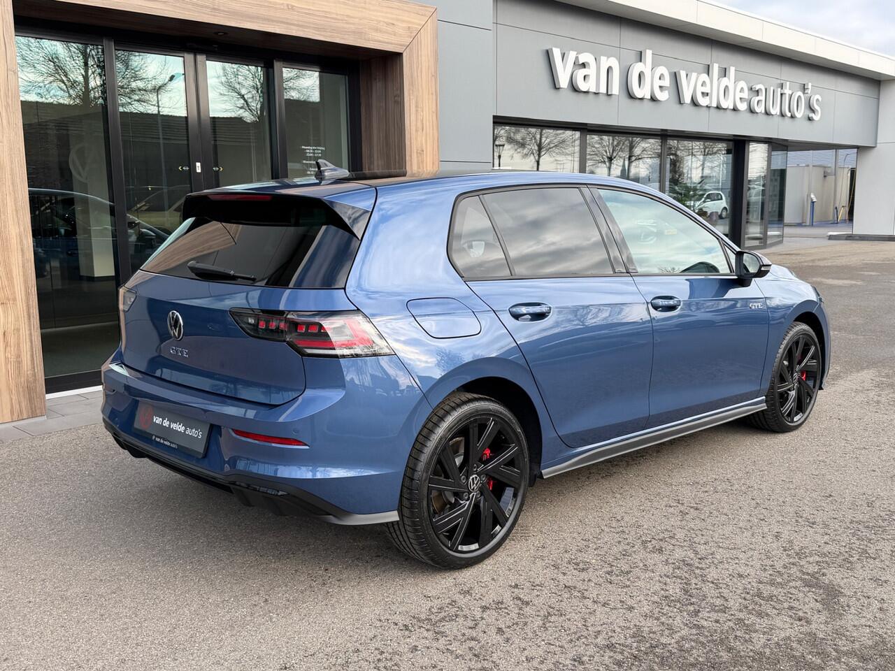 Volkswagen GOLF 1.5 eHybrid GTE 272pk | Black Style | IQ light | Camera | Head-up | Rijklaar incl. garantie
