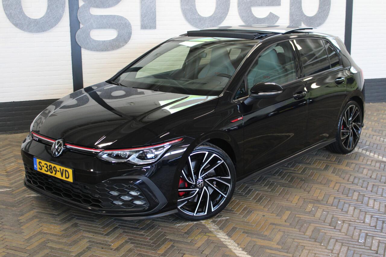 Volkswagen GOLF 2.0 TSI GTI | Nederlandse auto | Head-up display | Stoelverwarming/verkoeling | Memory seat | Schuif/kantel dak | Stuurverwarming | Apple carplay/Android auto | DAB radio |