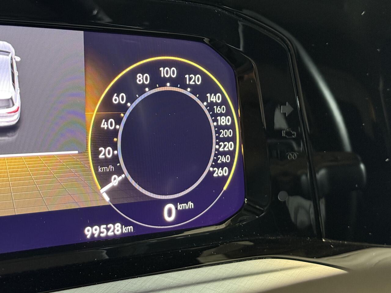 Volkswagen GOLF 1.5 eTSI Life Business | Apple Carplay | Massage | Elektr. stoelen | Adaptive cruise | Draadloze tel. lader