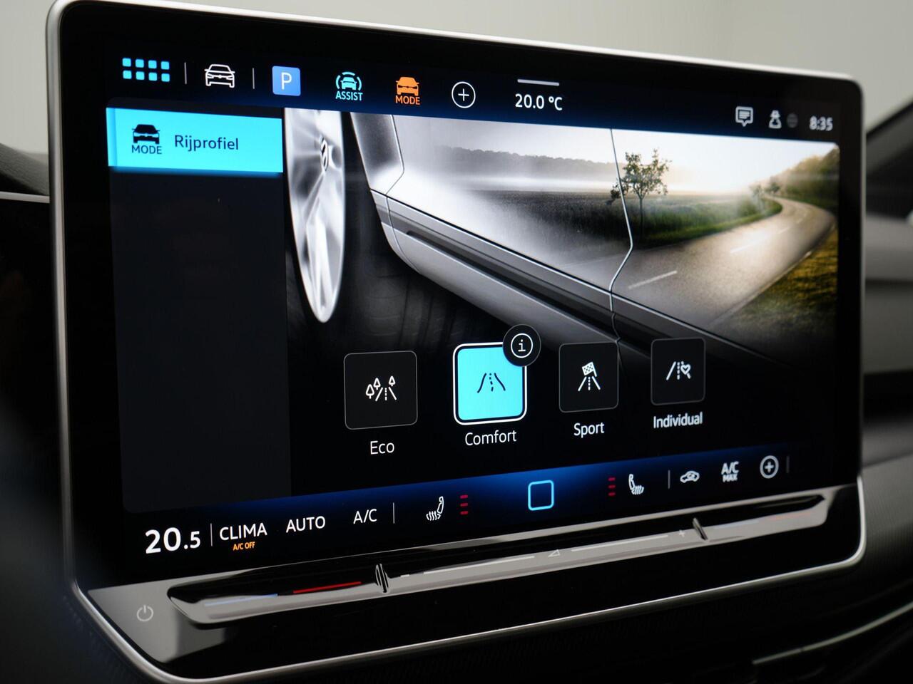 Volkswagen GOLF 1.5 eTSI 150 pk DSG R-Line Edition | Panoramadak | IQ Light | Head-up display | Adaptive Cruise | Stoelverwarming | 18 inch