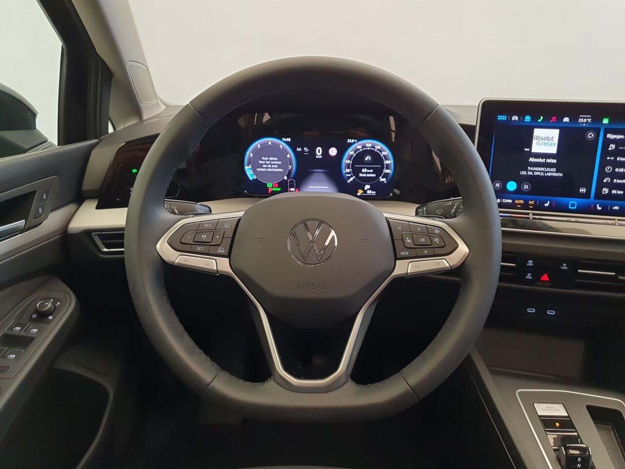 Volkswagen GOLF 1.5 eTSI 115pk DSG/AUT Life Edition Panoramadak, Camera, ergoActive