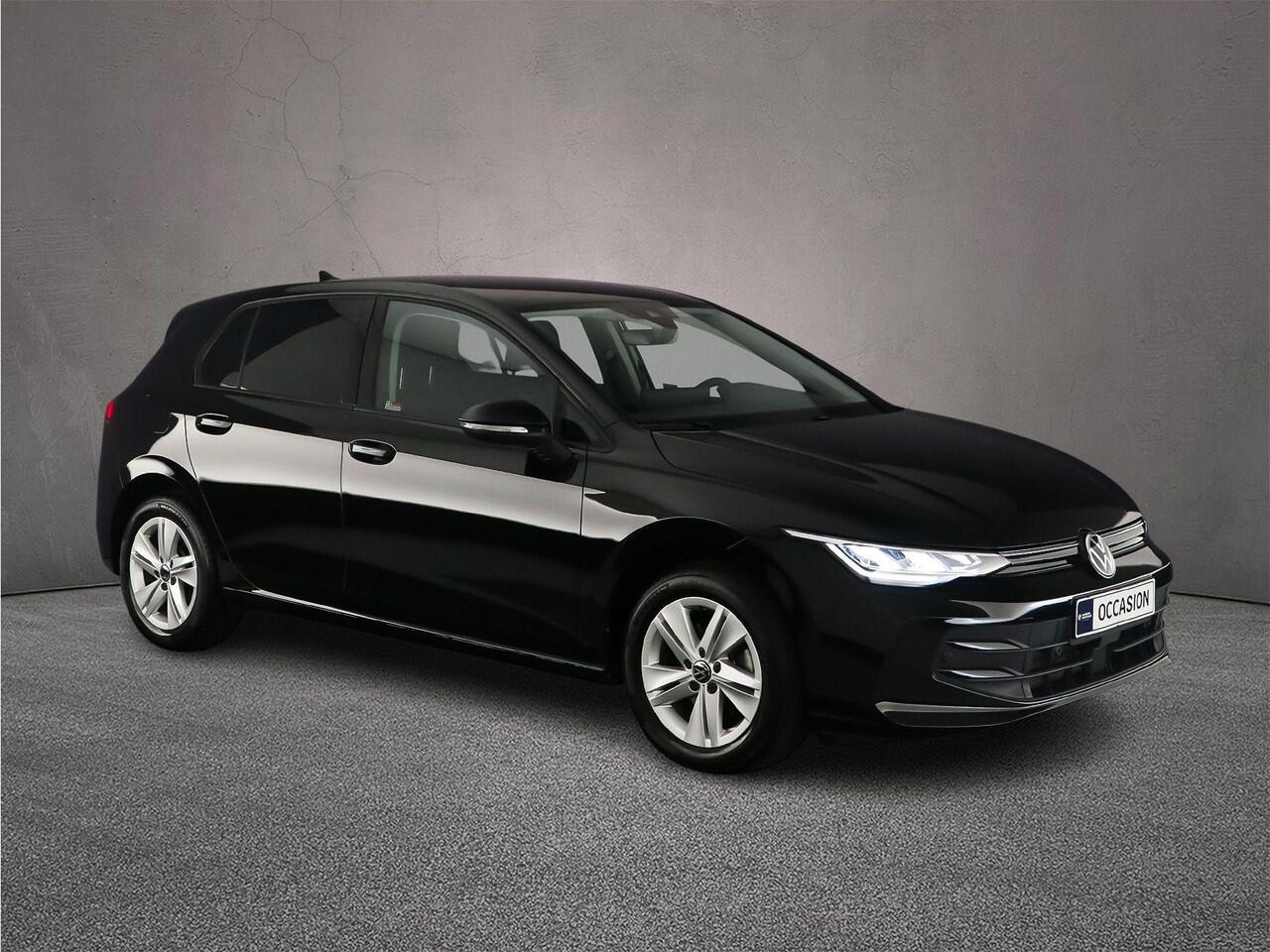 Volkswagen GOLF Life Edition 1.5 eTSI 115pk DSG Automaat Adaptive cruise control, Parkeersensoren, Stoelverwarming, App connect, LED koplampen, Stuurwiel verwarmd, Airco, DAB, Radio