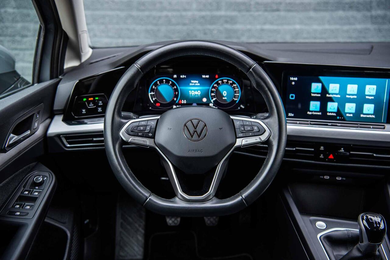 Volkswagen GOLF 1.0 TSi 110 pk Life | Achteruitrijcamera | Parkeersensoren | Digit. Instrumentarium