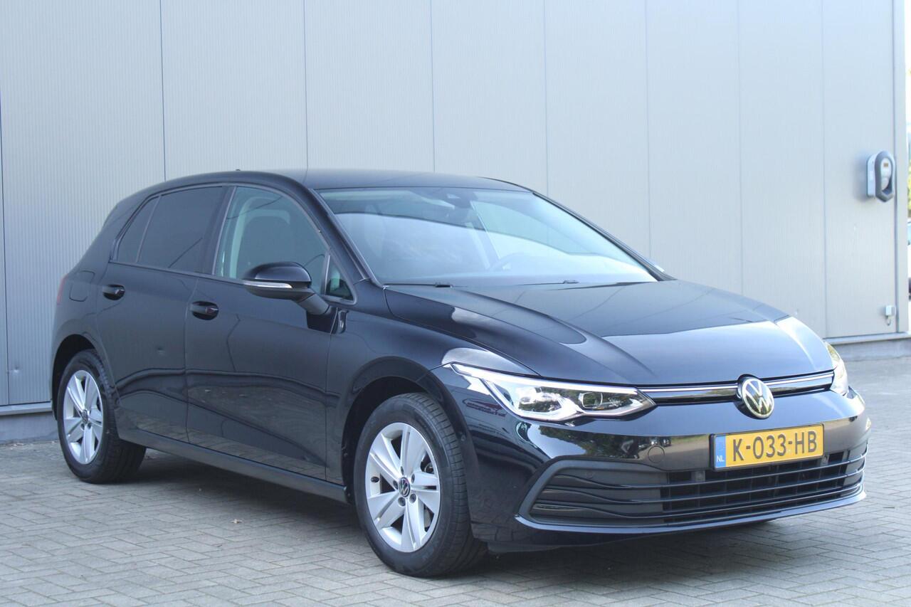 Volkswagen GOLF 1.0 eTSI 110pk DSG Automaat Life Business | Ergo massage stoel | Camera | LED Plus | Navigatie | Digital Cockpit | Draadloze telefoonlader