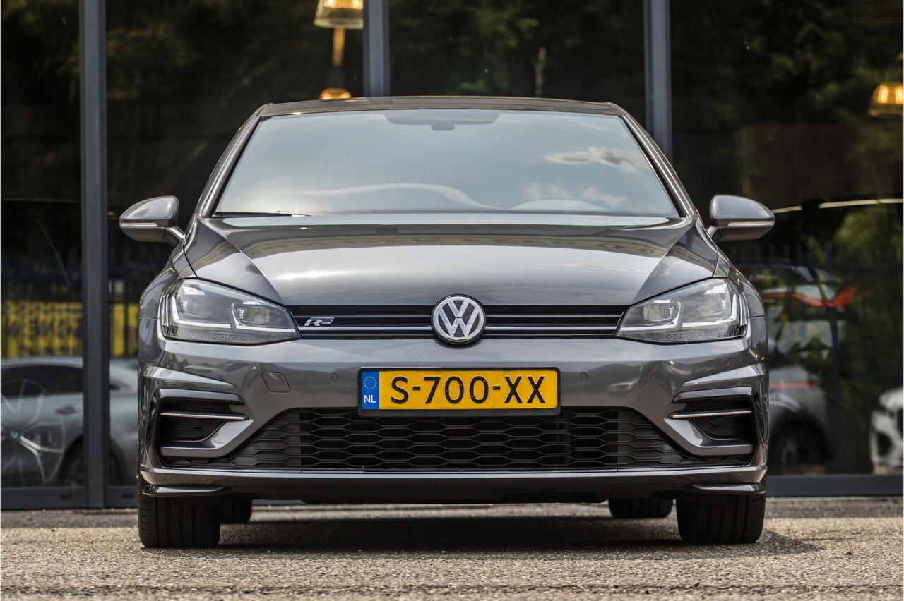 Volkswagen GOLF 1.5 TSI Highline Business R