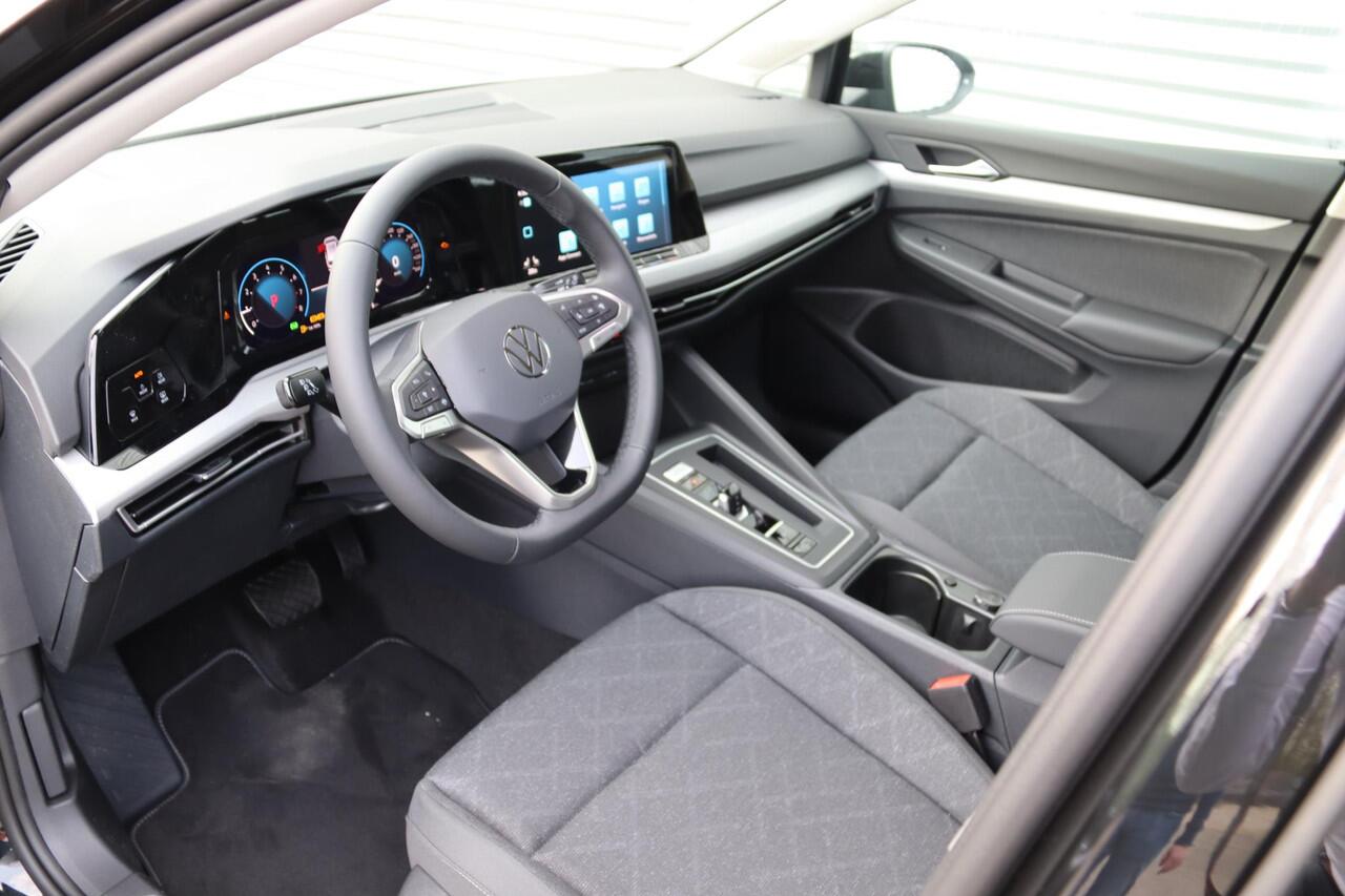 Volkswagen GOLF Variant Life 1.0 eTSI 81 kW / 110 pk Variant 7 versn. DSG