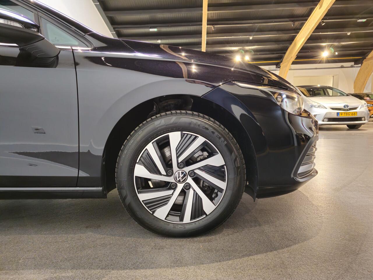 Volkswagen GOLF 1.4 eHybrid Style - Stoel/Stuurverwarming - Massagefunctie - Adaptive Cruise - Apple Carplay/Android auto Geheugenfunctie stoel/spiegels - Virtual Cockpit