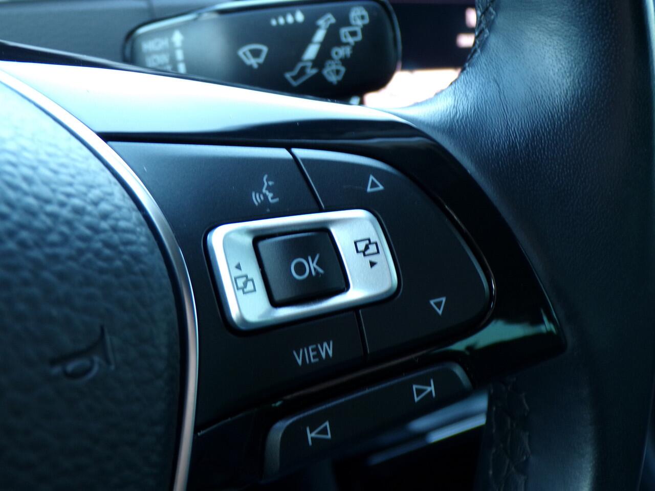 Volkswagen GOLF 1.0 TSI Comfortline Business, Carplay + Android Auto / ErgoActive / Camera + Sensoren / Adaptive Cruise