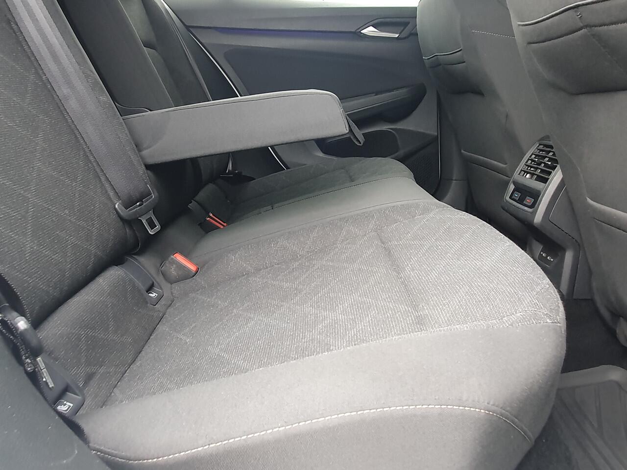 Volkswagen GOLF 1.0 eTSI Life Business NAVI/DIG.COCKPIT/LED/CLIMA/LMV