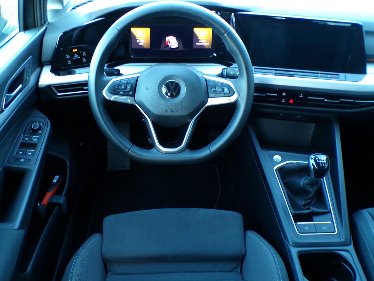 Volkswagen GOLF 1.5 TSI Life Business Full LED / ErgoActive / Carplay + Android Auto / Virtual Cockpit / 18' Sportwielen