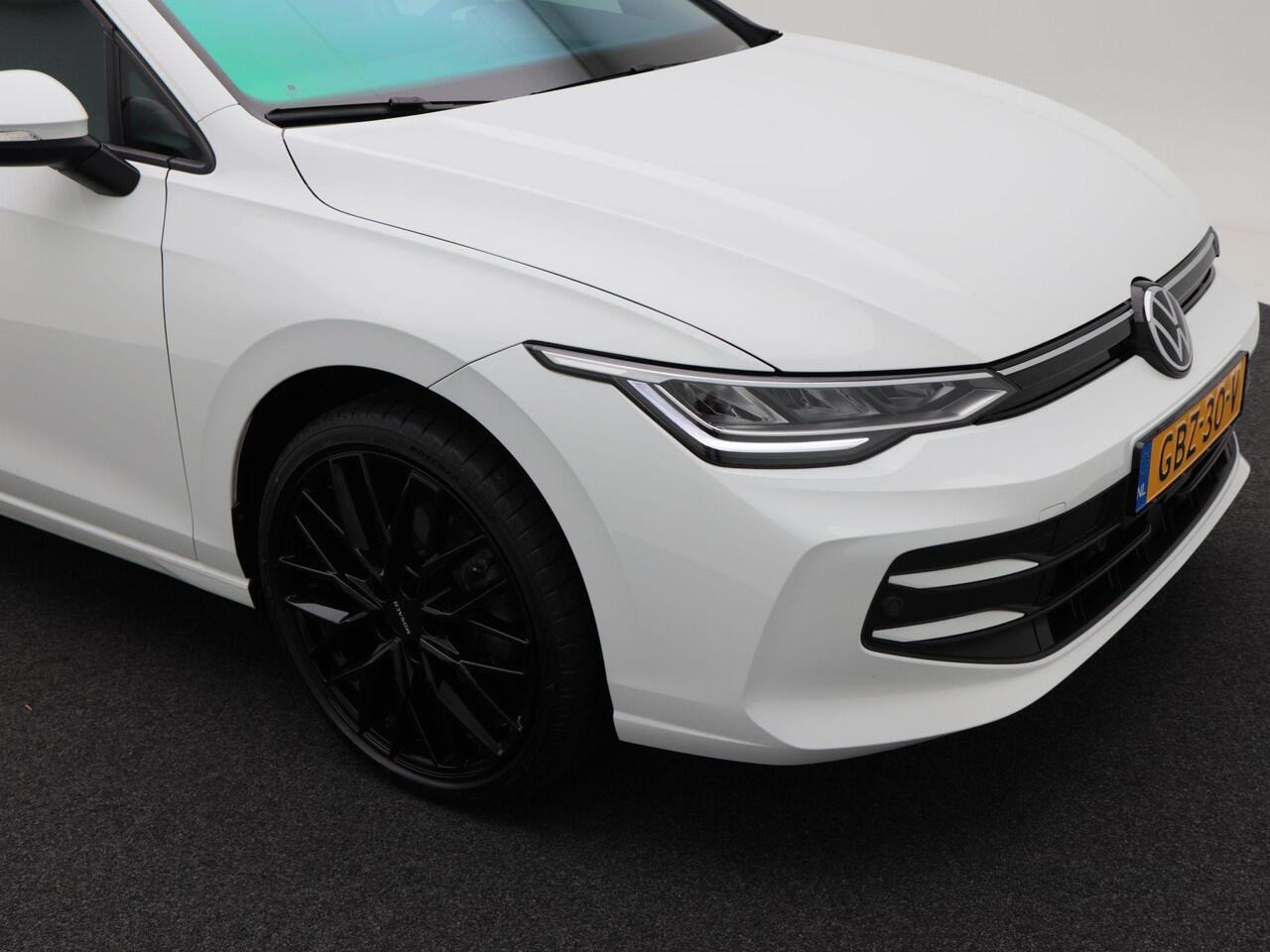 Volkswagen GOLF 1.5 eTSi 115 Pk Automaat Life Edition | Adaptive Cruise | 19 Inch | Climate Control | Stoelverwarming | Navigatie | Camera | Carplay | 31.146 Km!!