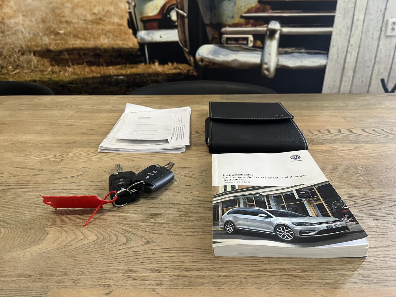 Volkswagen GOLF Variant 1.6 TDI Comfortline ADAPT CRUISE MASSAGE STOEL LED NAVI ECC