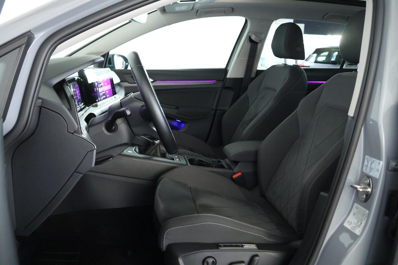Volkswagen GOLF Variant 1.5 TSI Style / Opendak / Travelassist / IQ-LED / CarPlay
