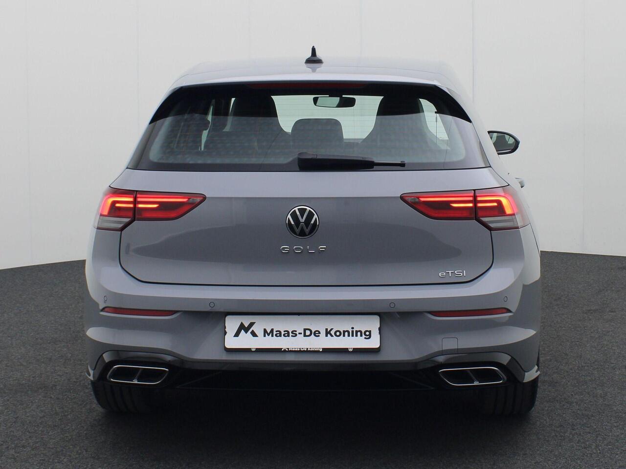 Volkswagen GOLF 1.5 eTSI 130pk DSG R-Line · Navigatie · Apple/Android Car Play · Camera + Parkeersensoren