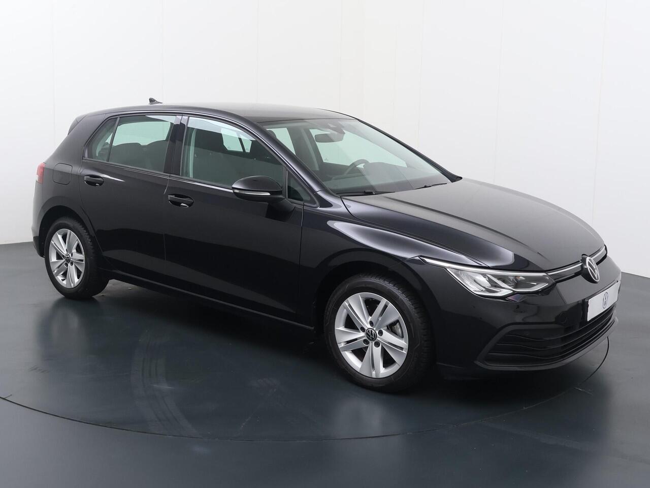 Volkswagen GOLF 1.0 TSI Life | 110 PK | Navigatiesysteem | Adaptive cruise control | LED verlichting |