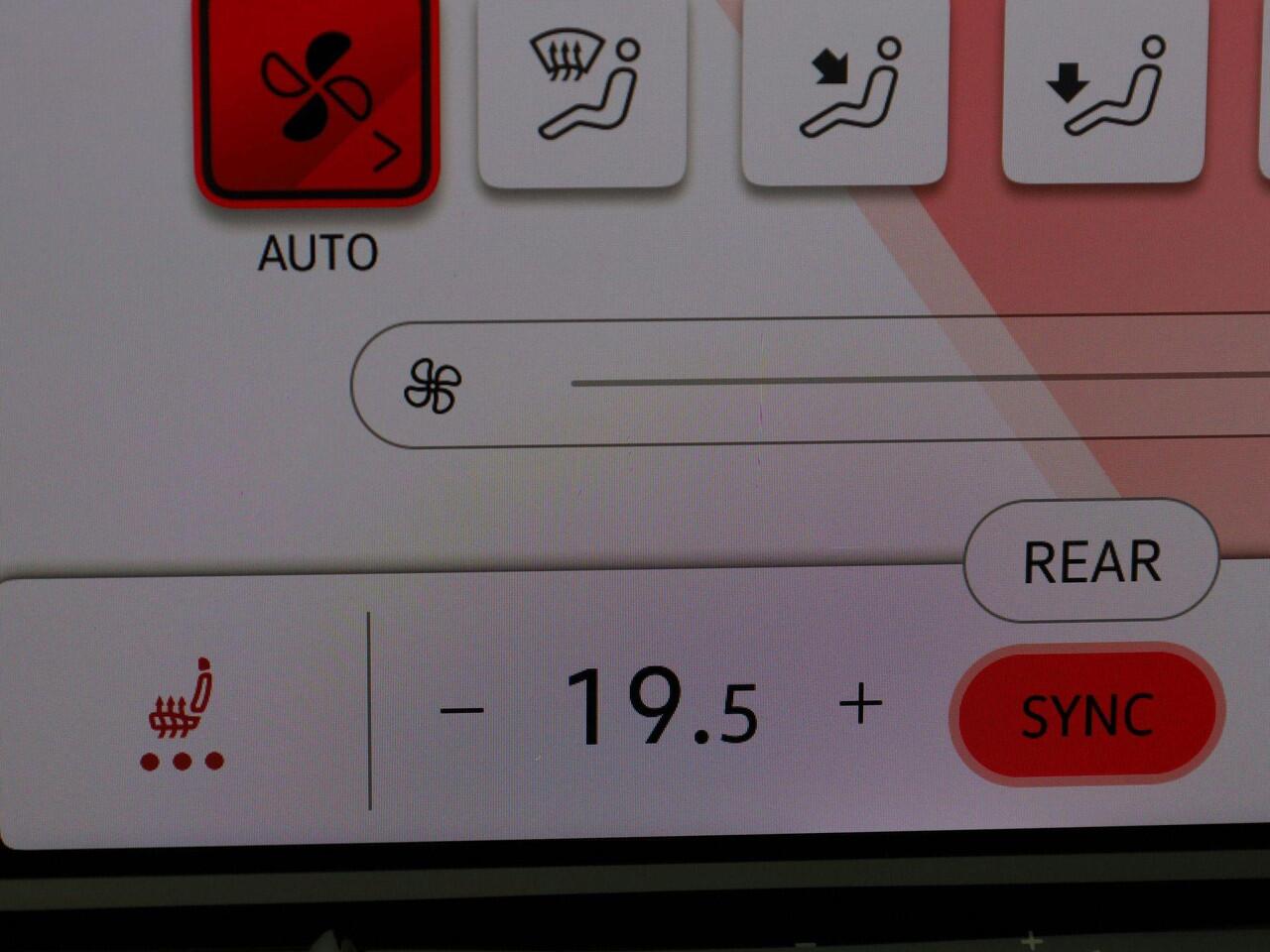 Volkswagen GOLF 1.4eHybrid 180kW/245PK GTE · Panoramadak · Parkeersensoren · Stoel- & stuurverwarming