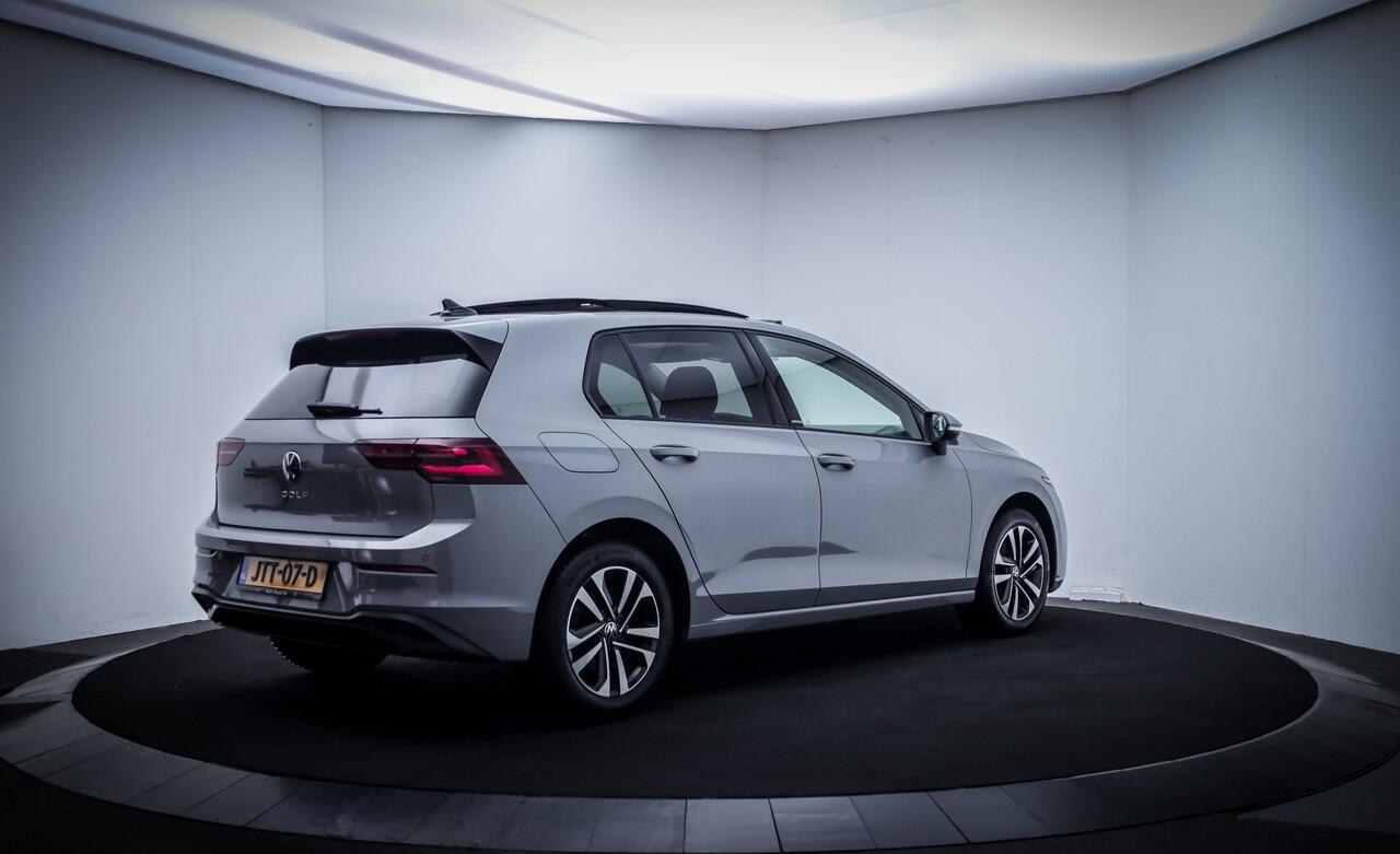 Volkswagen GOLF 1.5TSI LIFE Business PANO | IQ LIGHTS | VIRTUAL | ACC | STUUR+STOELVERW | CARPLAY | AMBIANCE LIGHT | LMV