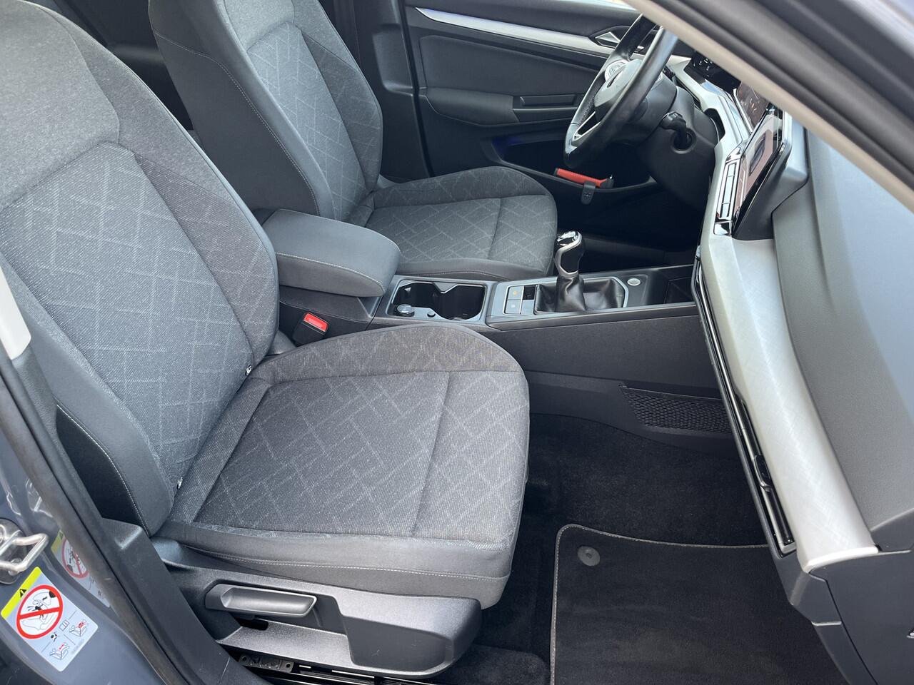 Volkswagen GOLF 1.0 TSI Life 50% deal 8.475,- ACTIE Carplay / Clima / Cruise / LMV