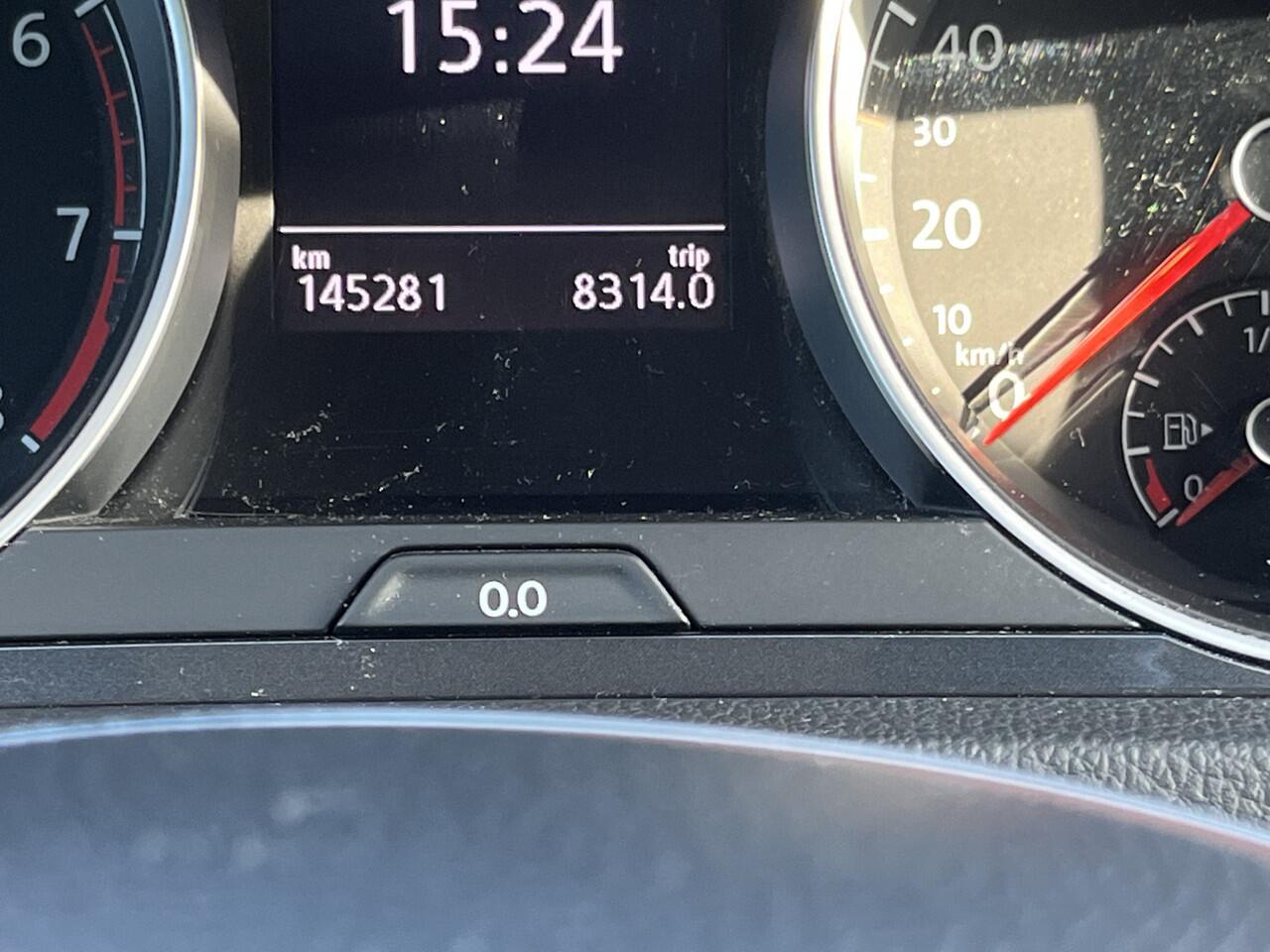 Volkswagen GOLF 1.0 TSI Comfortline Business STOELVERWARMING MASSAGESTOELEN CARPLAY