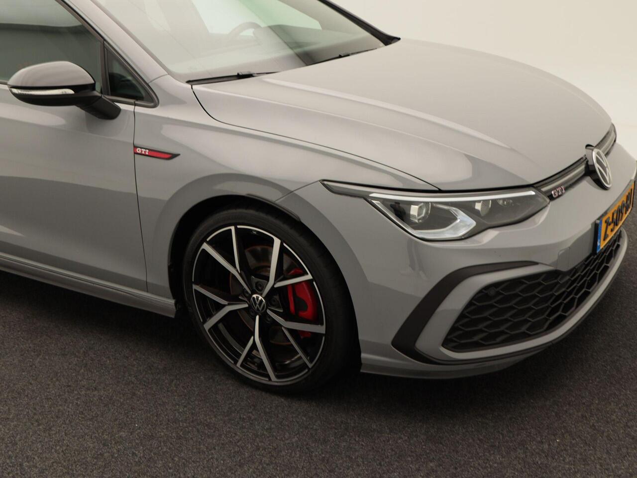 Volkswagen GOLF 2.0 GTi TSi 245 Pk Automaat | Panoramadak | Adaptive Cruise | Head Up | Navigatie | Carplay | 19 inch | 48.591 Km!!