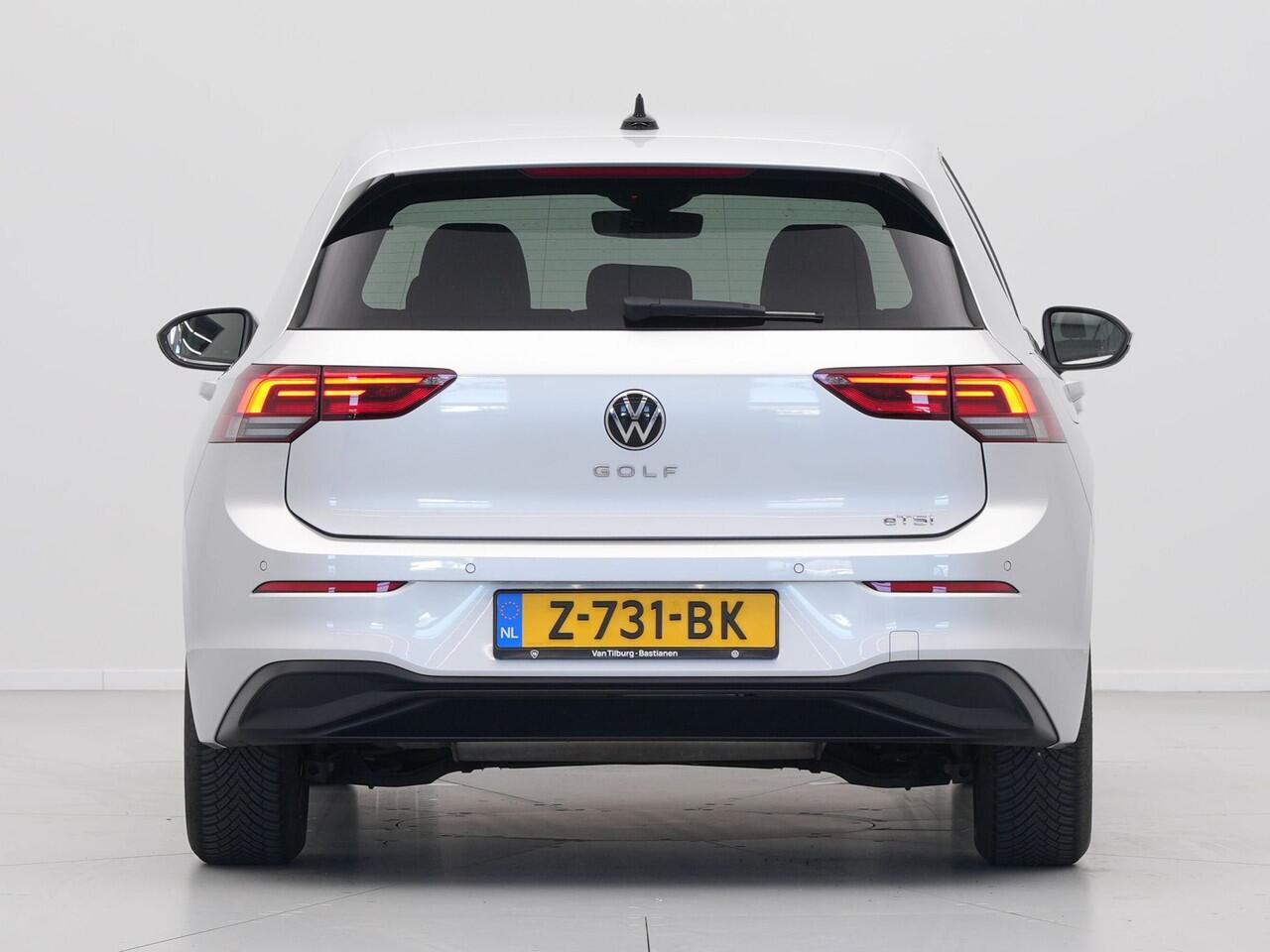 Volkswagen GOLF 1.0 eTSI 110pk DSG Life Business Navigatie Stoel/Stuurverwarming Massage Acc Pdc 65