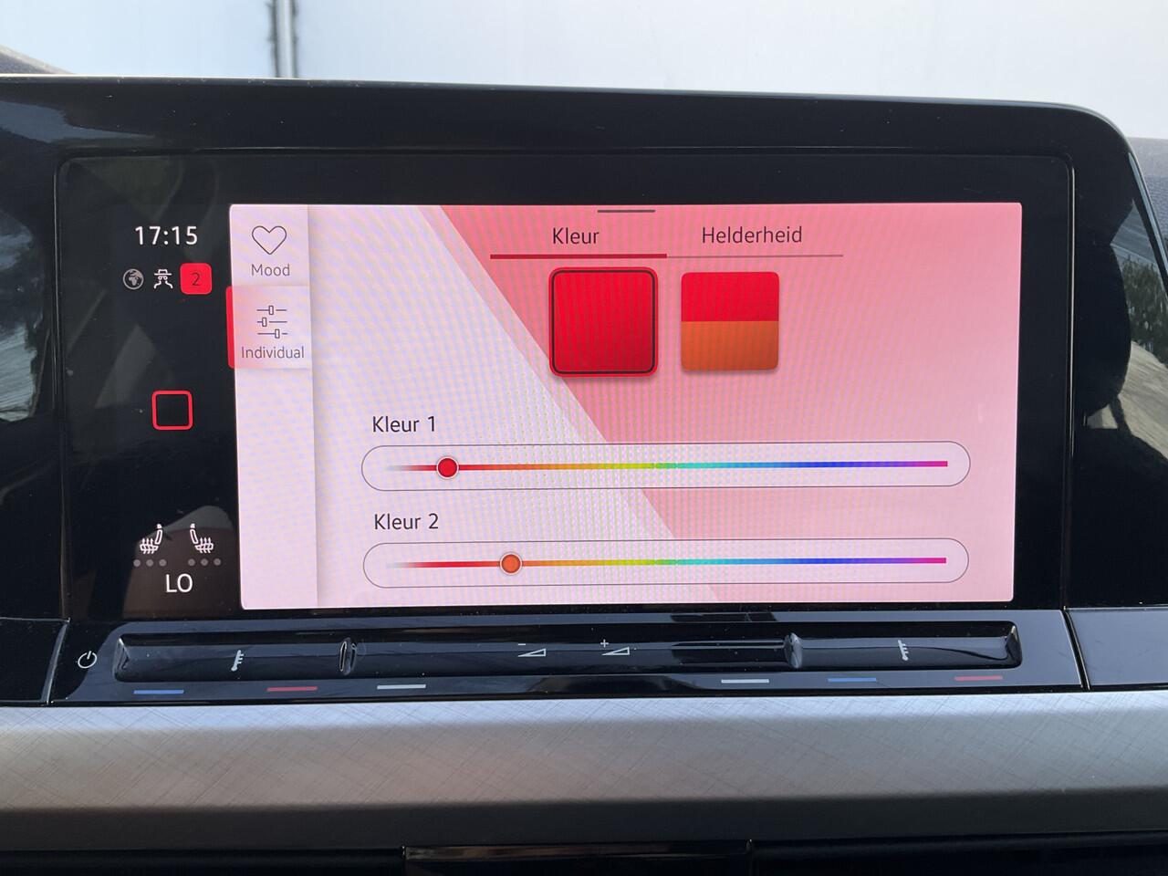 Volkswagen GOLF 1.5 TSI Life Adap.Cruise Sfeerverl Carplay Led NL-Auto Dealer-Onderhouden!