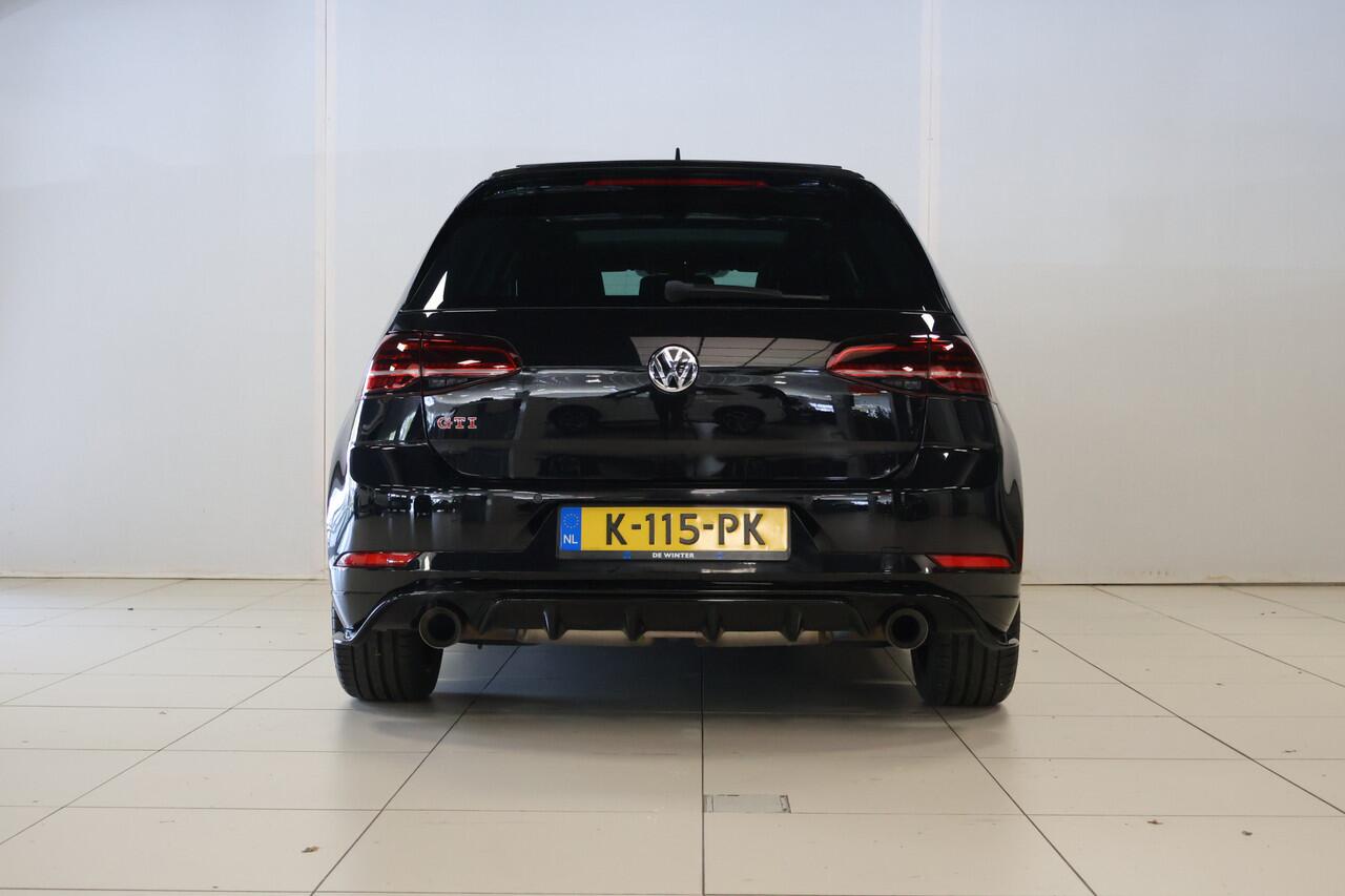Volkswagen GOLF 2.0 TSI GTI TCR .